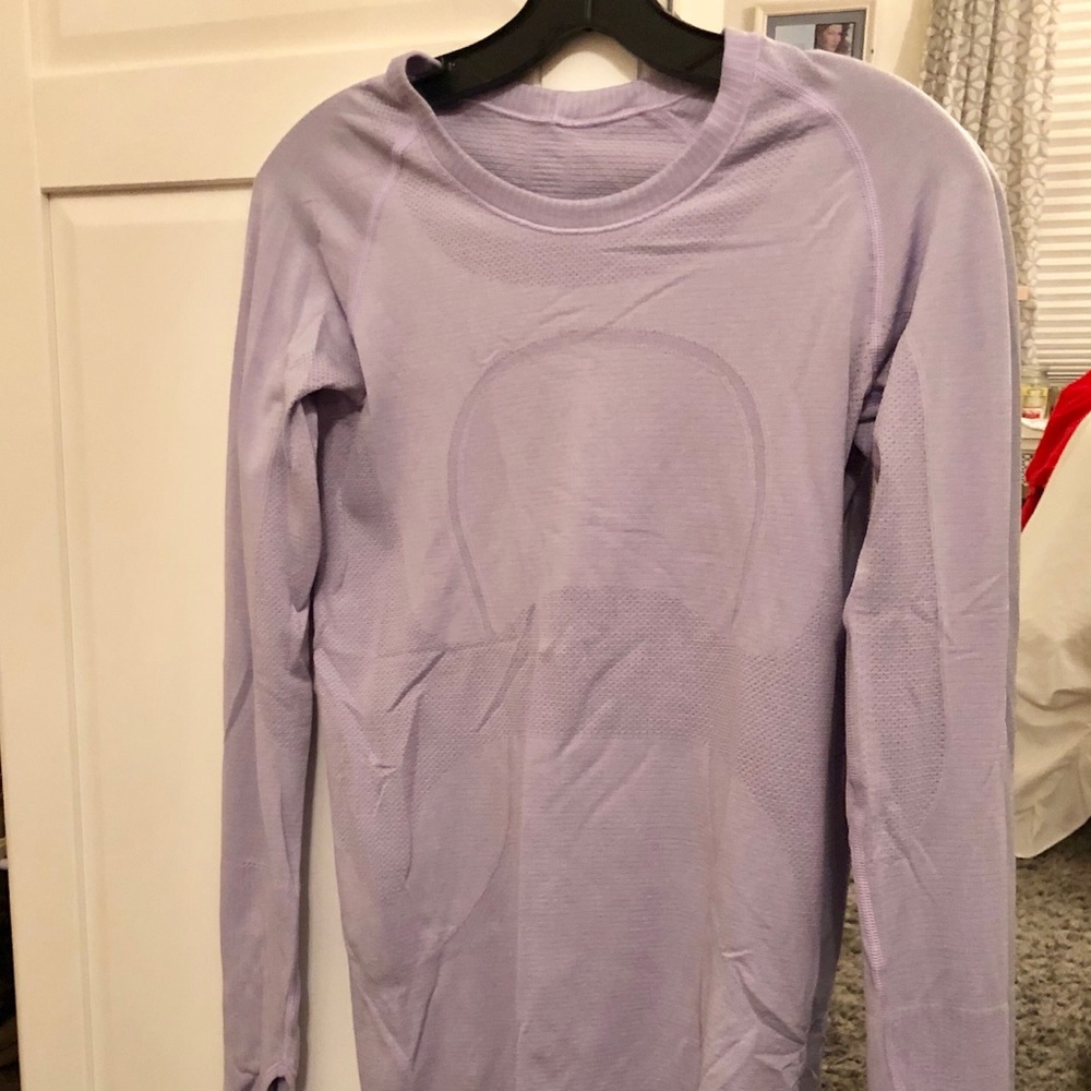 Lulu Lemon Swiftly Tech Long Sleeve